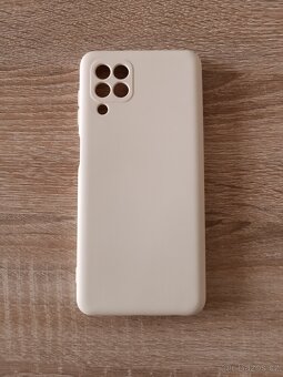 Kryt YIRSUR pro Samsung Galaxy M32 4G - 2