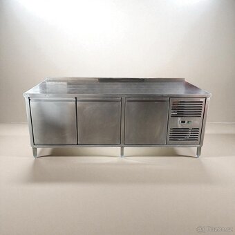 Chladicí pult 212x80x83-95cm - top stav  - 2