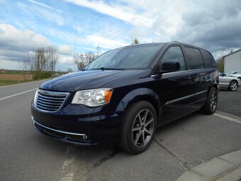 Chrysler Town & Country 3.6 RT LPG NAVI DVD 2013 - 2