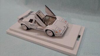 Hot wheels Lamborghini Countach 500 S Reď line - 2