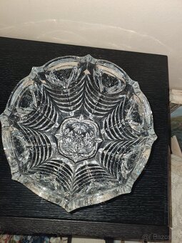 Skleněná mísa. - 2