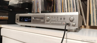 SONY MDS-JE510 Stereo Minidisc Player-Recorder - 2