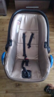 Kočárek junama - 2