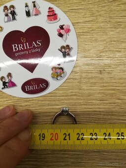 Stříbrný prstýnek se zirkonem - 2