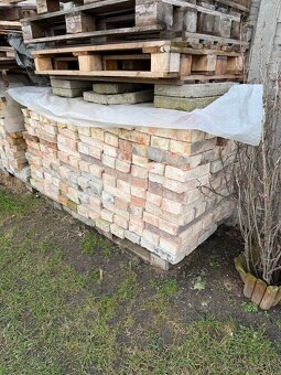 Prodám staré plné cihly - 2