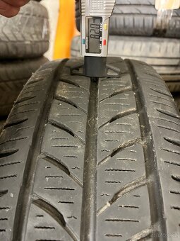 Zimní pneumatiky 225/75/16 C - 2