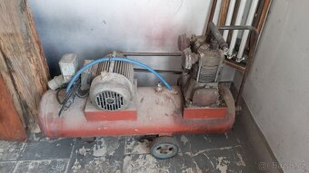 Dvoupístový kompresor - 2