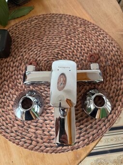 Vanová baterie s vývodem na sprchu - 2