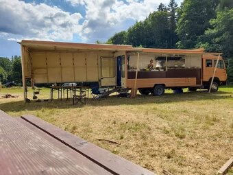 Prodám Foodtruck Mercedes 814 special - 2