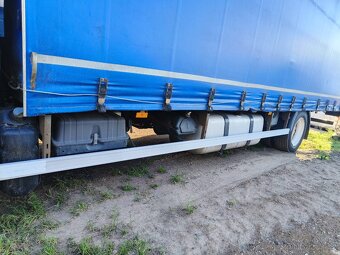 Mercedes-Benz Actros plachta - 2