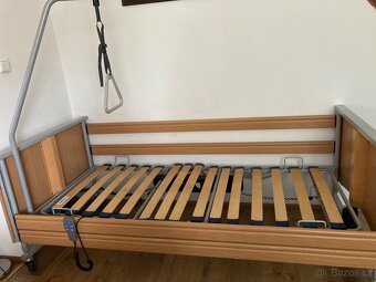 Zdravotnická polohovací elektrická postel - 2