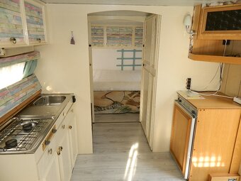 Dvouosý karavan EURA - 2