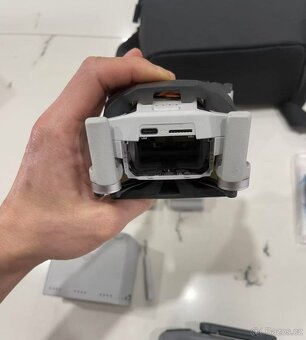 DJI MINI 4 PRO - jen dron - 2