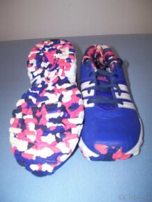 Trekingová obuv ADIDAS - č. 30 - 2