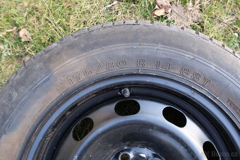 1 ks kolo golf IV, octavia I - 2