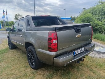 Chevrolet Avalanche - 2