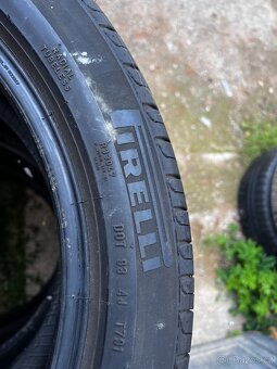 Letní Pirelli 245/45 R18 - 2