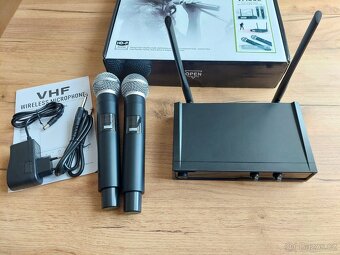 Bezdrátový mikrofonní systém Debra Audio PRO VM302 - 2