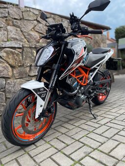 KTM Duke 390 polepy Bagaros A2 - 2