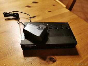 Satelitní komplet - přijímač Amiko SHD 8550 IR - 2