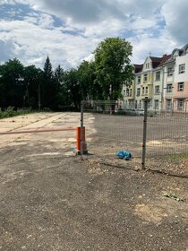 Privátní parkoviště Arbesova - 2