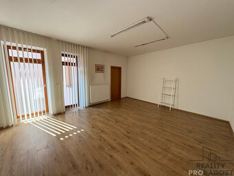 Pronájem stylového bytu 2+kk 76 m2 ul. Ostružnická, Olomouc - 2