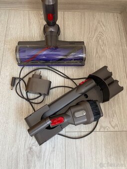 Dyson V8 - 2