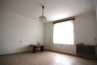 Pronájem pokoje 22 m2 s malou zahrádkou - 2