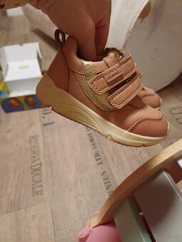 Celoroční obuv vel. 21 a 22 - 2