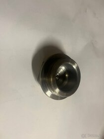 Zetor 25 - Nalévací zátka převodovky - 2