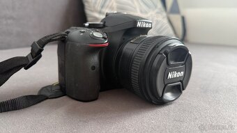 Nikon zrdcadlovka - 2