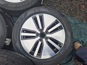 Letní sada Volkswagen E Passat B8 R17 ET40 - 2