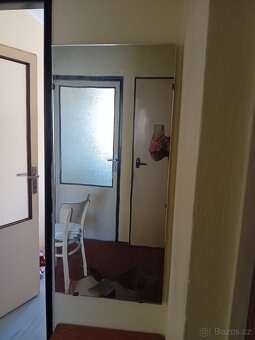 nástěnné zrcadlo - 2