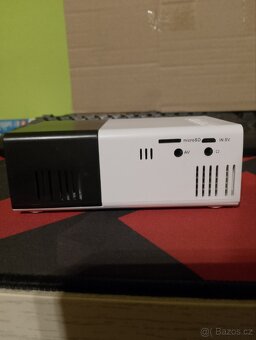 Projektor ZRZTM 1080P HD - 2