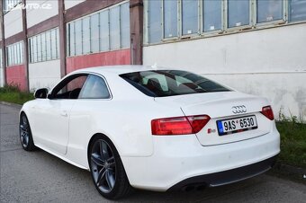 Audi S5 4,2 FSI V8 4X4//MANUÁL/AUDISON - 2