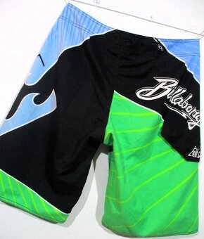 PÁNSKÉ SURF BOARD KRAŤASY ♠ BILLABONG ♠ W32 - 2