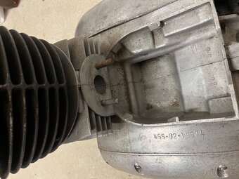 ČZ 250 motor - 2