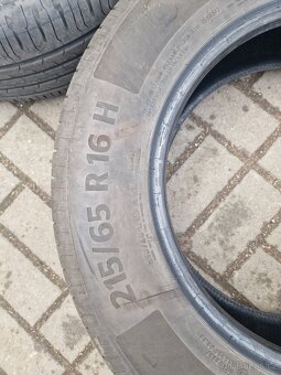 Continental 215/65 R16 - 2