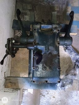 Víko hydrauliky Zetor 4011 - 2