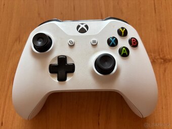 Ovladač k Microsoft Xbox One S - 2