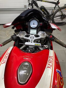 Ducati 999 - 2