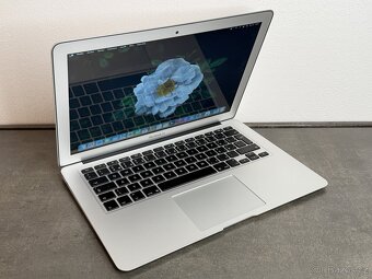 Macbook Air 13'' 2017 / i5 / 8GB / 128GB SSD / DPH - 2