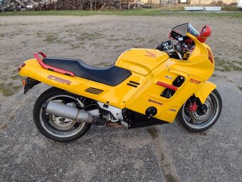 Honda CBR 1000f - 2