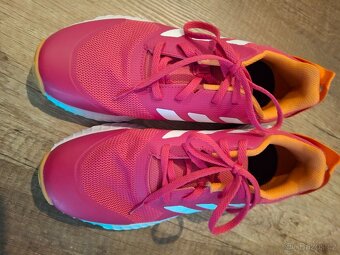 Adidas vel.38 - 2