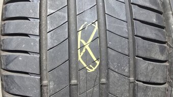 Letní pneu 245/40/19 Bridgestone - 2