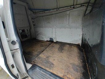 Dodávka Transportér T5 VW - 2