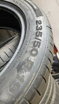 235/50R19 - 2
