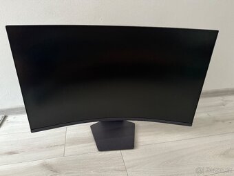 Monitor LG 32GS60QC-B - 2