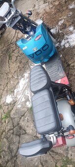 Prodám větší silnou elektrokoloběžku pěkný stav - 2
