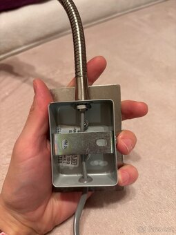 Nástěnná lampička k posteli - 2